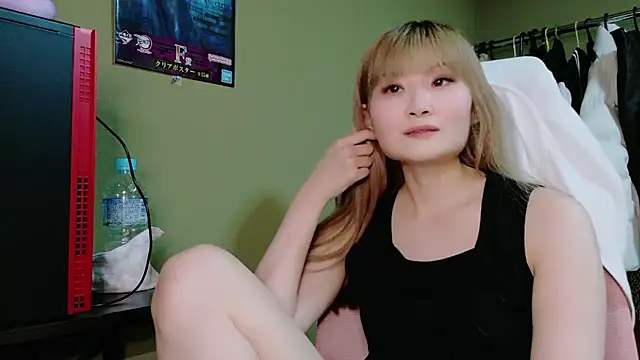 Snapshot of miyu0003 chatting on July 2026 12:03:01 PM miyu0003 online show from July 2026 12:03:01 PM