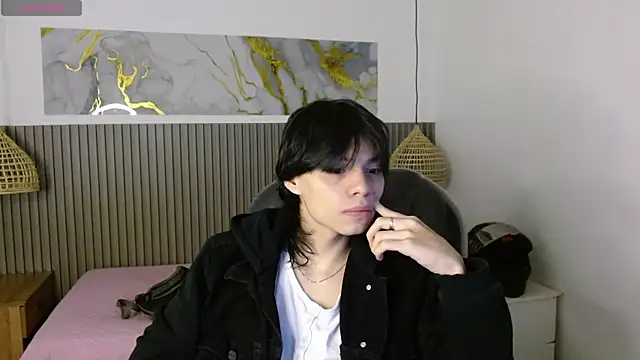 Sylasfrost online show from November 2025 01:00:02 PM