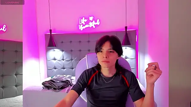 Sylasfrost online show from November 2025 10:26:01 AM