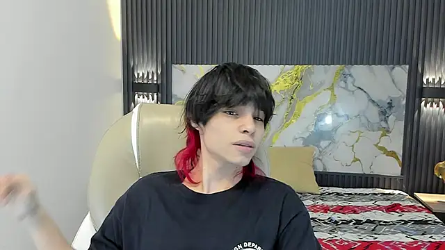 Sylasfrost online show from December 2025 07:49:02 PM