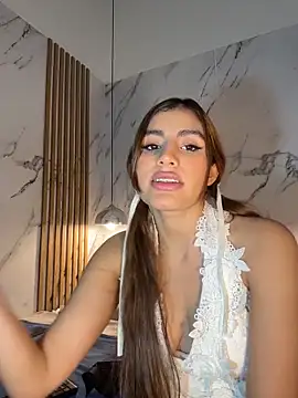 IsabelaStefano online show from December 2025 03:30:02 AM