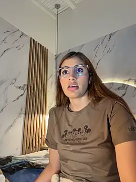 IsabelaStefano online show from December 2025 03:42:01 AM