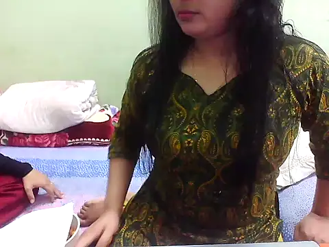 TwinRose2000 online show from January 2026 02:46:01 PM