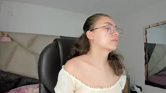 MarieTaylor  online show from December 2025 06:35:02 PM