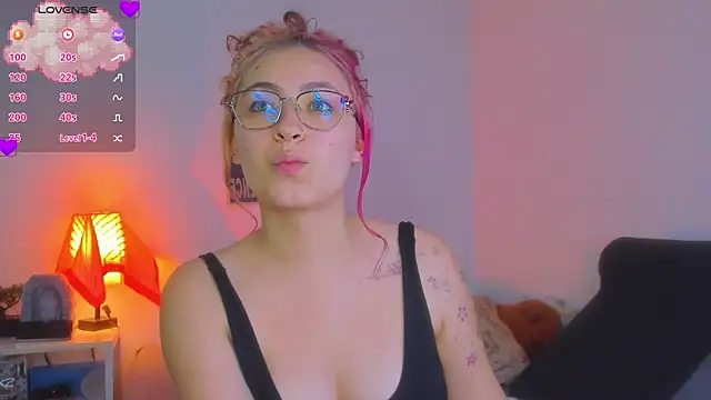 MarieTaylor  online show from June 2026 09:56:01 PM