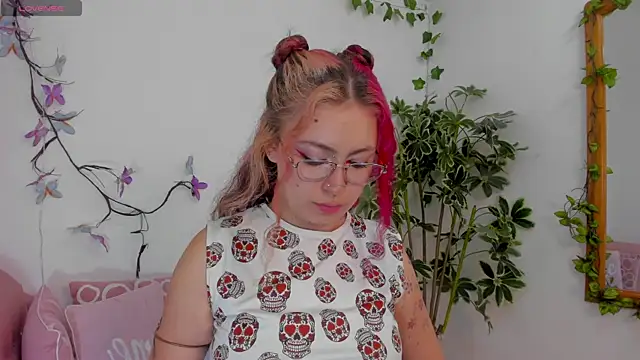 MarieTaylor  online show from July 2026 10:24:02 PM