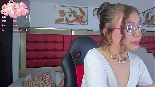 MarieTaylor  online show from February 2026 12:21:01 AM