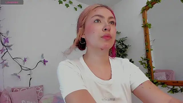 MarieTaylor  online show from July 2026 07:14:02 PM