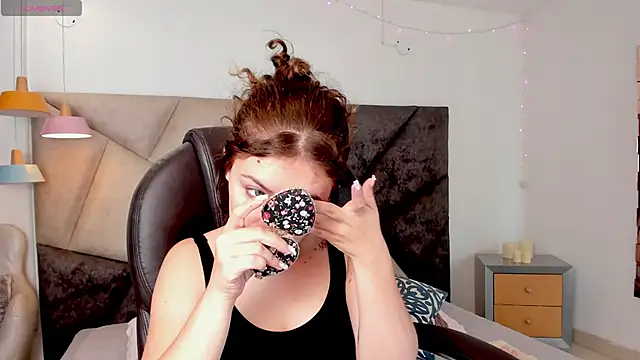 MarieTaylor  online show from February 2026 06:09:01 PM