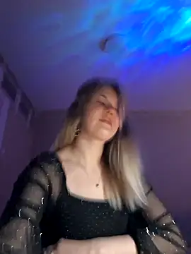 Snapshot of purplemoon1 chatting on December 2025 09:09:02 PM purplemoon1 online show from December 2025 09:09:02 PM