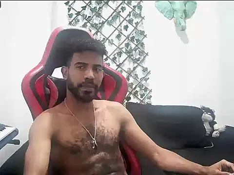 alberthot11 online show from November 2025 08:20:02 PM