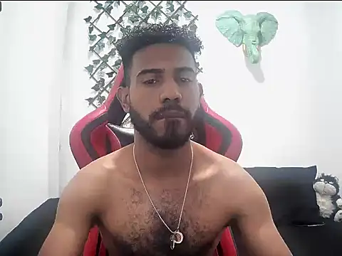 alberthot11 online show from November 2025 09:48:02 PM