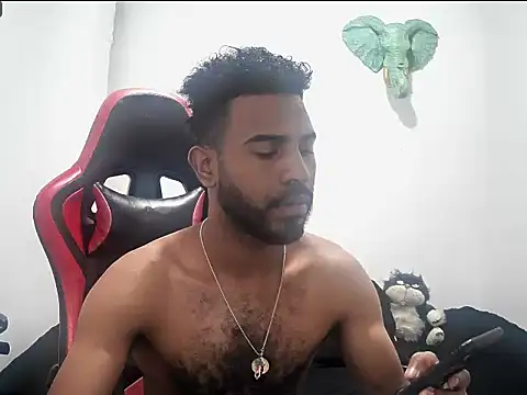 alberthot11 online show from November 2025 08:30:02 PM