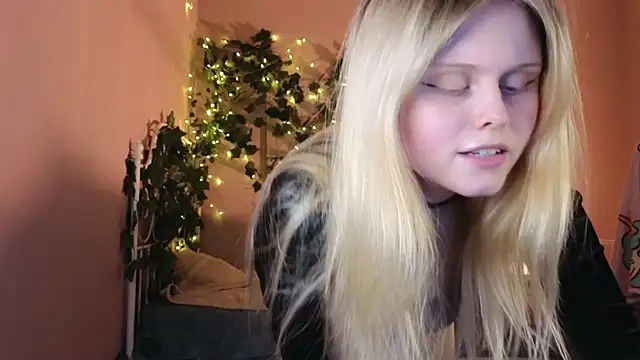 AnoraAmore online show from April 2026 09:16:01 PM