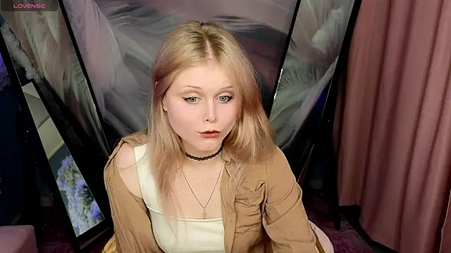 AnoraAmore online show from November 2025 06:46:02 AM