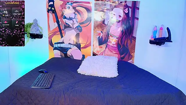 Maddy  Jones online show from April 2026 07:20:01 PM