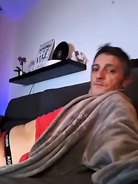 xelyber online show from February 2026 04:24:02 AM