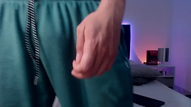 ray Weeed online show from November 2025 11:49:02 PM