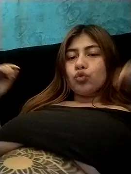 Emmyxxx online show from December 2025 07:08:01 AM