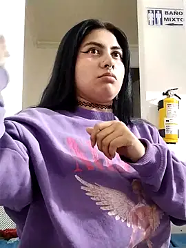 Emmyxxx online show from March 2026 04:09:02 AM