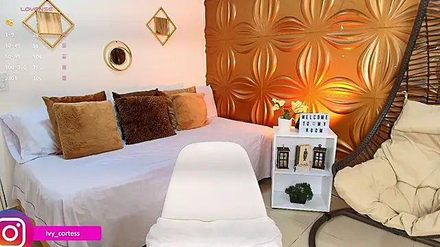 Ivycortes online show from December 2025 09:06:02 PM