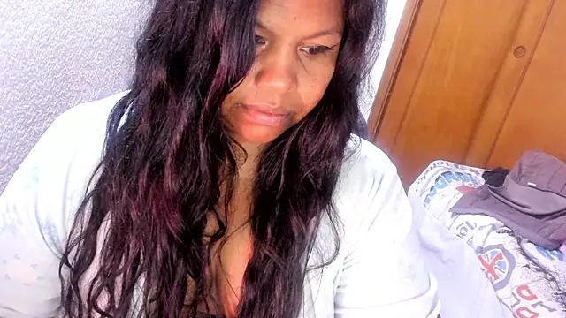 ebonycamelia online show from April 2026 04:29:02 AM