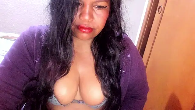 Snapshot of ebonycamelia chatting on June 2026 11:37:01 AM ebonycamelia online show from June 2026 11:37:01 AM