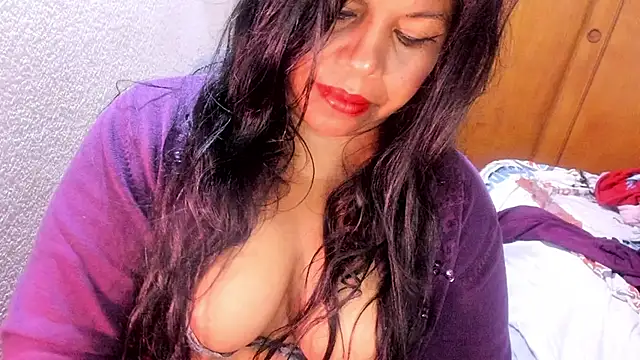 ebonycamelia online show from May 2026 08:30:02 AM
