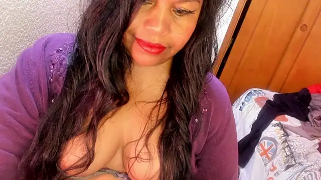 ebonycamelia online show from May 2026 10:02:01 PM