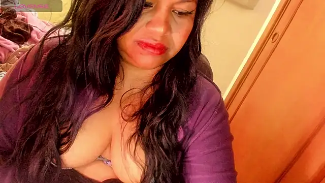Snapshot of ebonycamelia chatting on July 2026 05:56:02 PM ebonycamelia online show from July 2026 05:56:02 PM