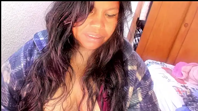 ebonycamelia online show from March 2026 06:13:02 PM