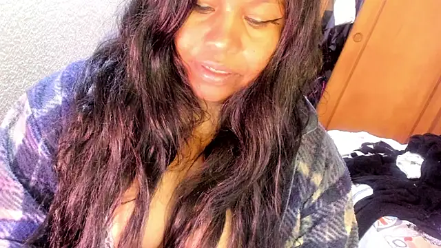 ebonycamelia online show from April 2026 05:39:01 PM