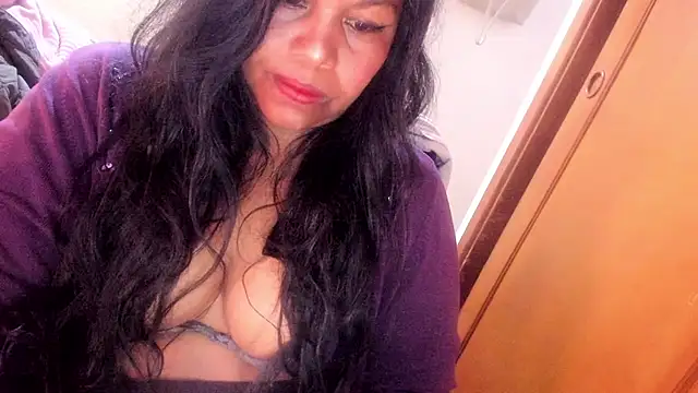 ebonycamelia online show from May 2026 08:29:02 PM