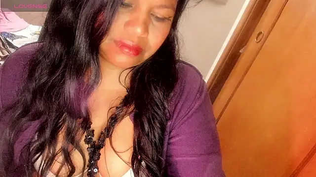 Snapshot of ebonycamelia chatting on July 2026 11:23:01 PM ebonycamelia online show from July 2026 11:23:01 PM
