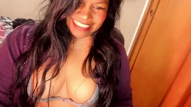 Snapshot of ebonycamelia chatting on June 2026 06:38:02 PM ebonycamelia online show from June 2026 06:38:02 PM