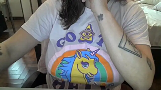 xxxluana online show from February 2026 05:33:01 PM