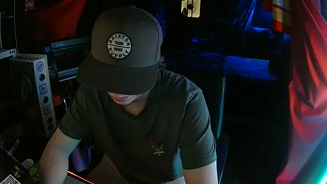 Bowerboi online show from November 2025 01:06:02 AM
