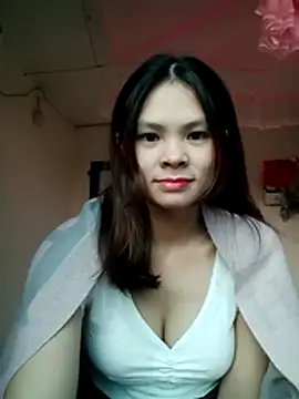 quynhquynh  online show from December 2025 12:44:01 AM