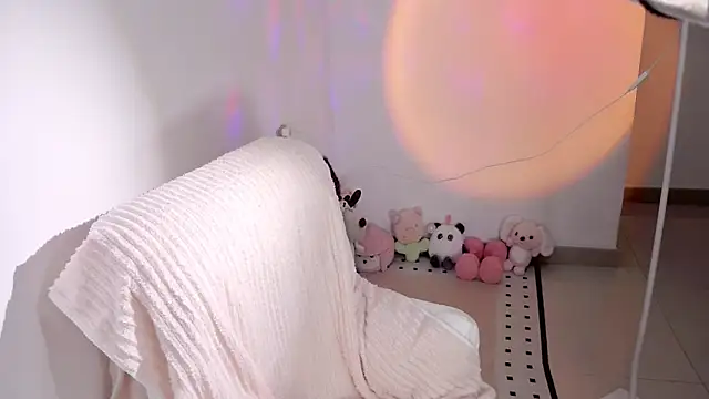 XIAOFENG-2025 online show from March 2026 06:26:01 AM