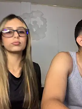 Snapshot of Sharlotte_Davin chatting on December 2025 03:07:01 AM Sharlotte Davin online show from December 2025 03:07:01 AM