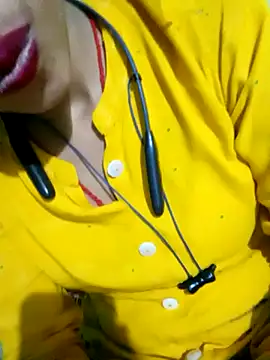 Snapshot of Hott_myraa chatting on November 2025 05:03:02 PM Hott myraa online show from November 2025 05:03:02 PM