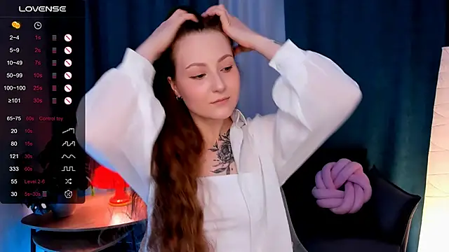 Snapshot of velvet_cherry_ chatting on November 2025 08:48:02 AM velvet cherry online show from November 2025 08:48:02 AM