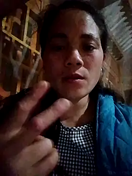 bela-hayes online show from December 2025 01:10:01 PM