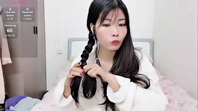 Ava-Baby online show from November 2025 06:02:01 AM