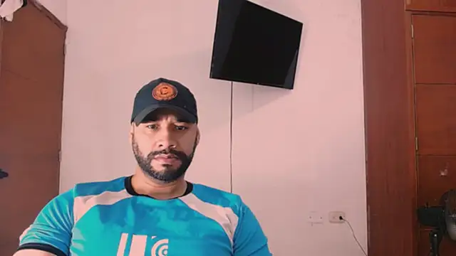 musclehetero online show from January 2026 12:53:02 PM