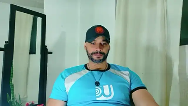 musclehetero online show from June 2026 11:10:01 AM