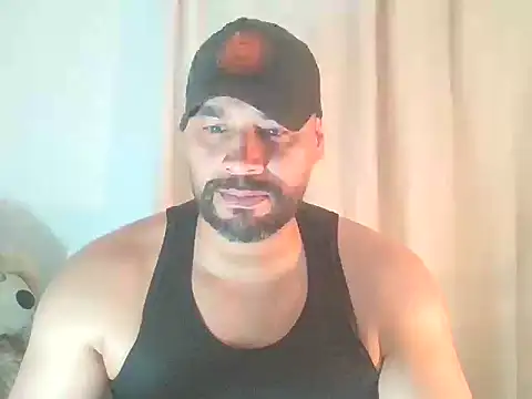 Snapshot of musclehetero chatting on February 2026 10:26:02 PM musclehetero online show from February 2026 10:26:02 PM