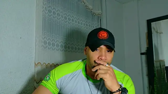 musclehetero online show from July 2026 11:39:01 AM