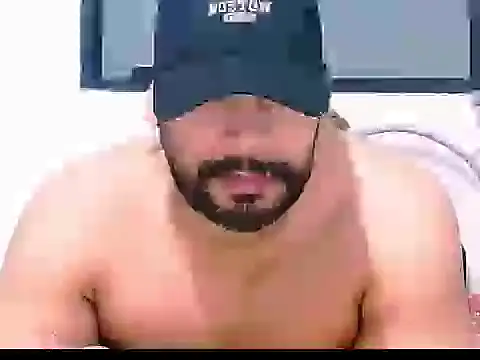 Snapshot of musclehetero chatting on March 2026 06:53:02 AM musclehetero online show from March 2026 06:53:02 AM