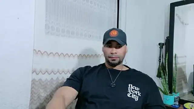 musclehetero online show from July 2026 12:05:02 PM